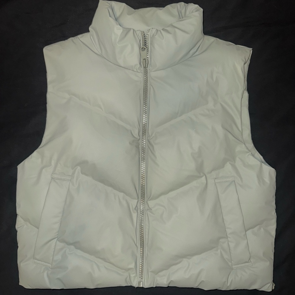 Zara Women's Puffer Vest - Sage Green Size M